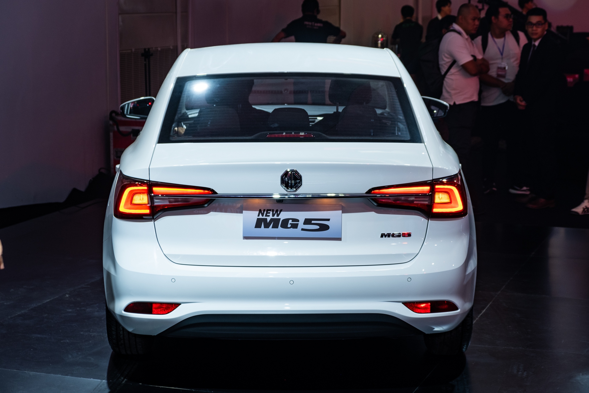 Đuôi sau xe New MG5
